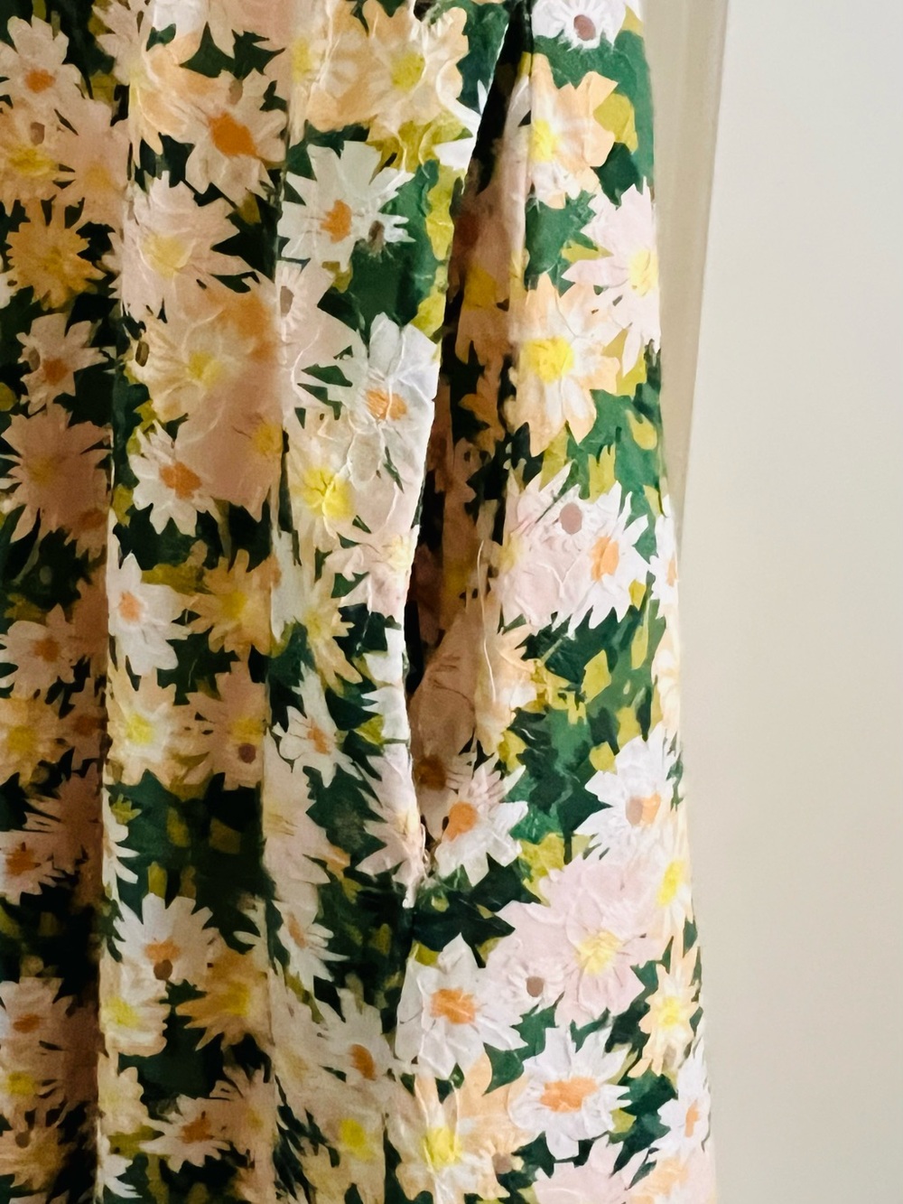 AREUM Italian Floral Dress - Size L (Fits like US Medium 4-6) - Picture 5 of 10